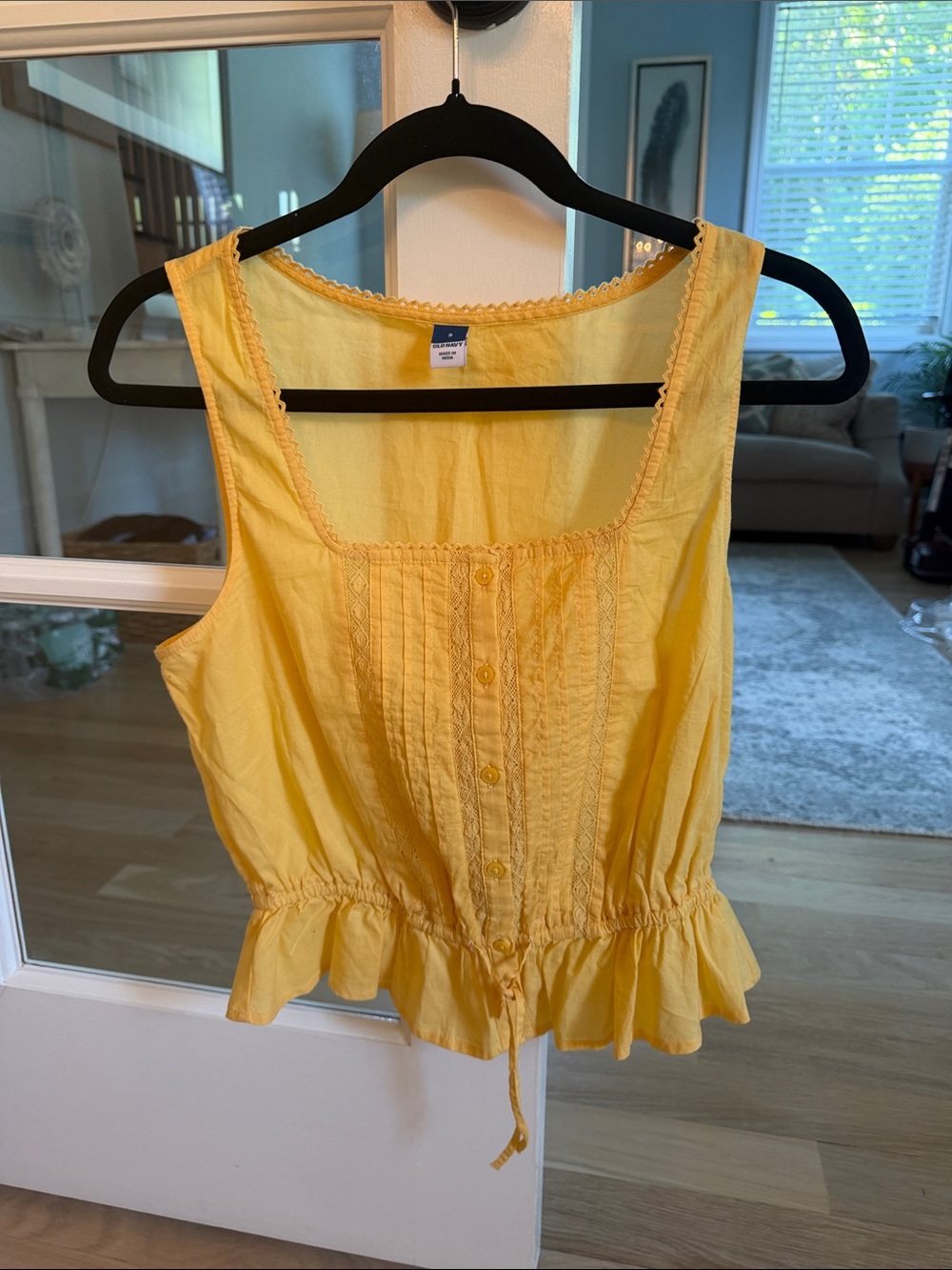 Old Navy Yellow Sleeveless Button-Front Peplum Top
